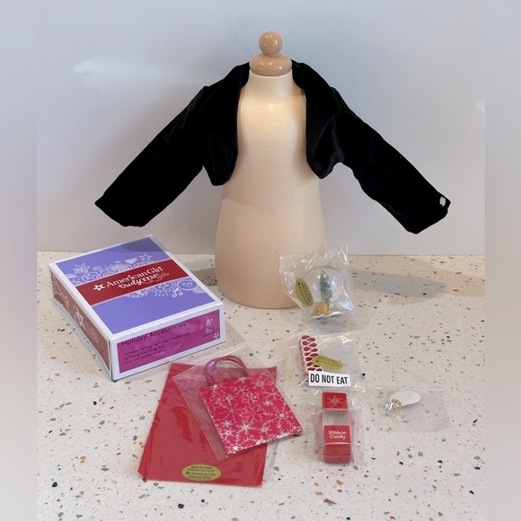 American Girl‎ Truly Me Christmas Holiday Accessories Gift Set - Picture 3 of 6